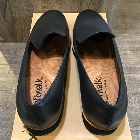 Softwalk Black Westport Women's 10W Cozy Leather Shoe - Picture 2 of 4